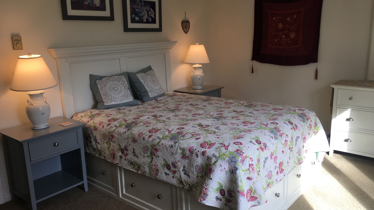 Photo of Bedroom in Brewster