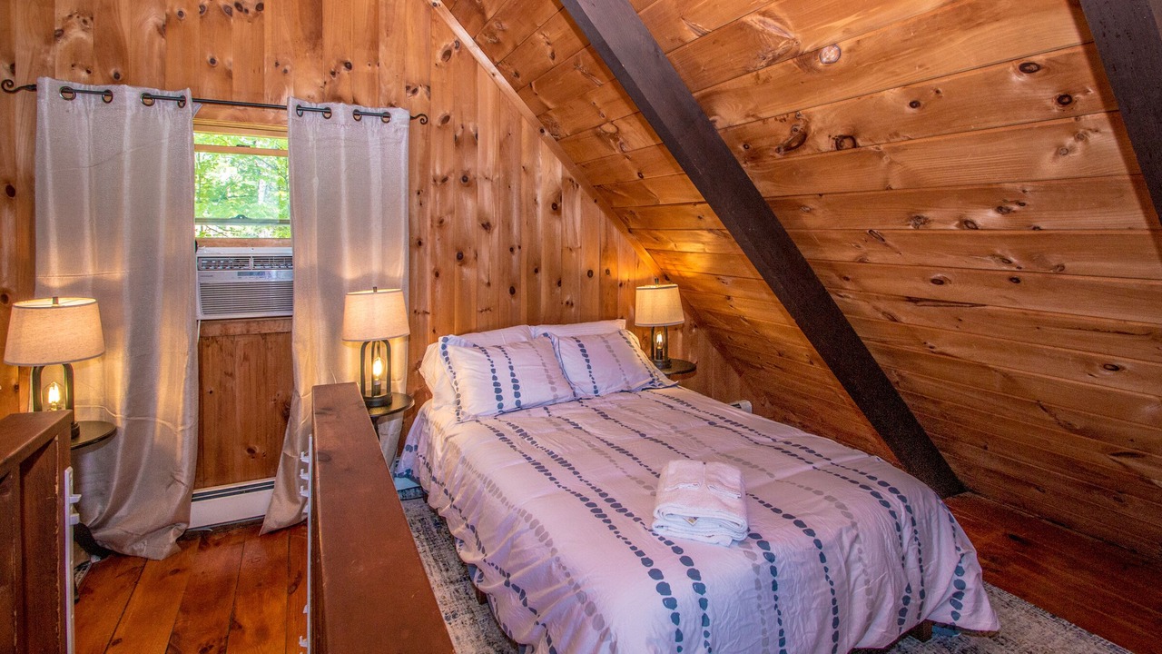 Photo of Bedroom in North Conway