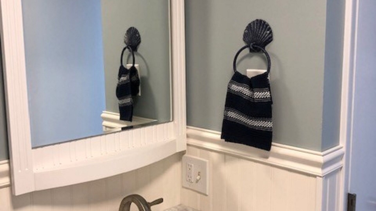 Photo of Bathroom in Eastward Look