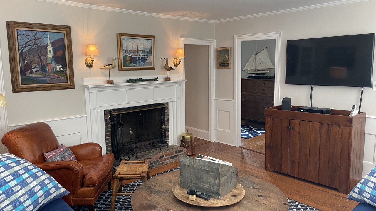 Photo of Livingroom in Edgartown