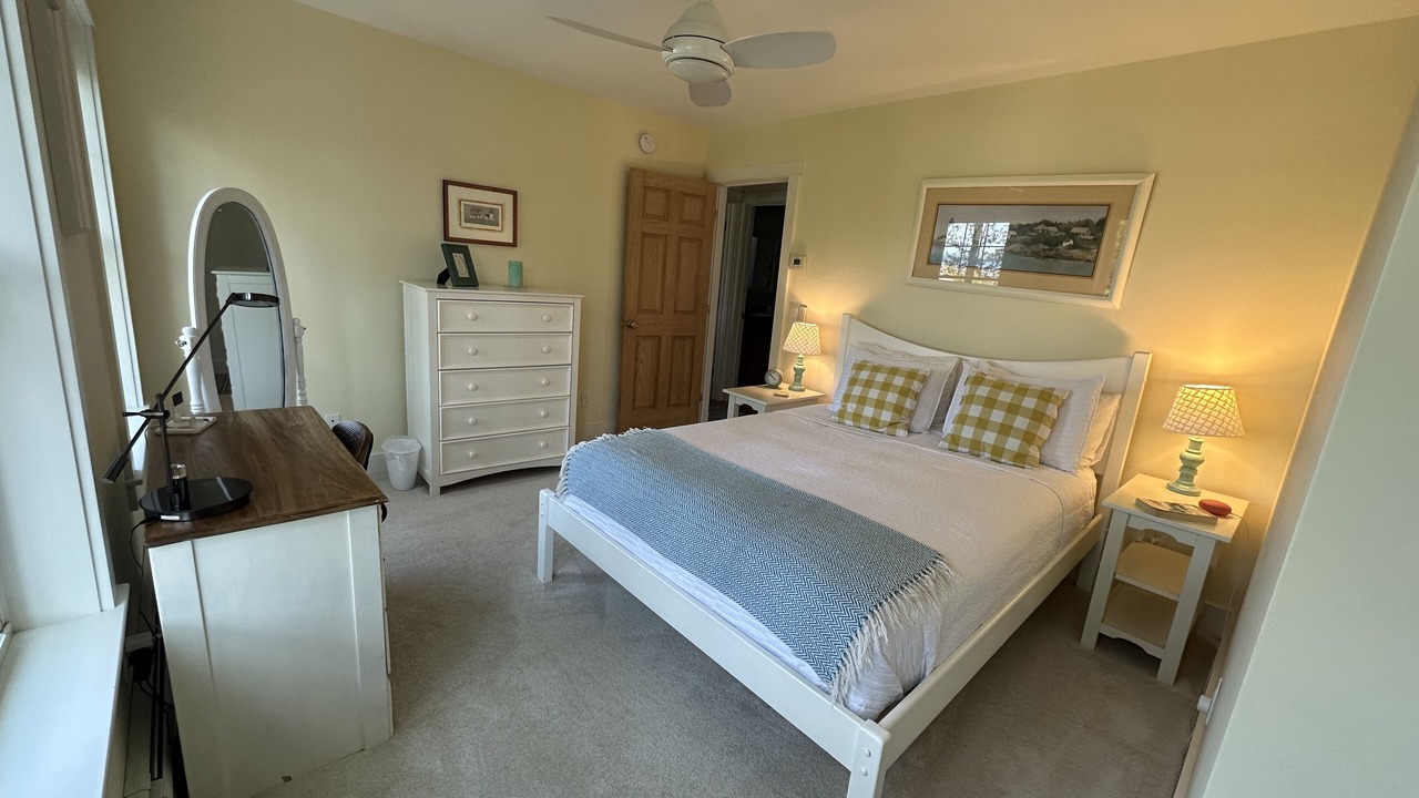 Photo of Bedroom in Salsbury Cove
