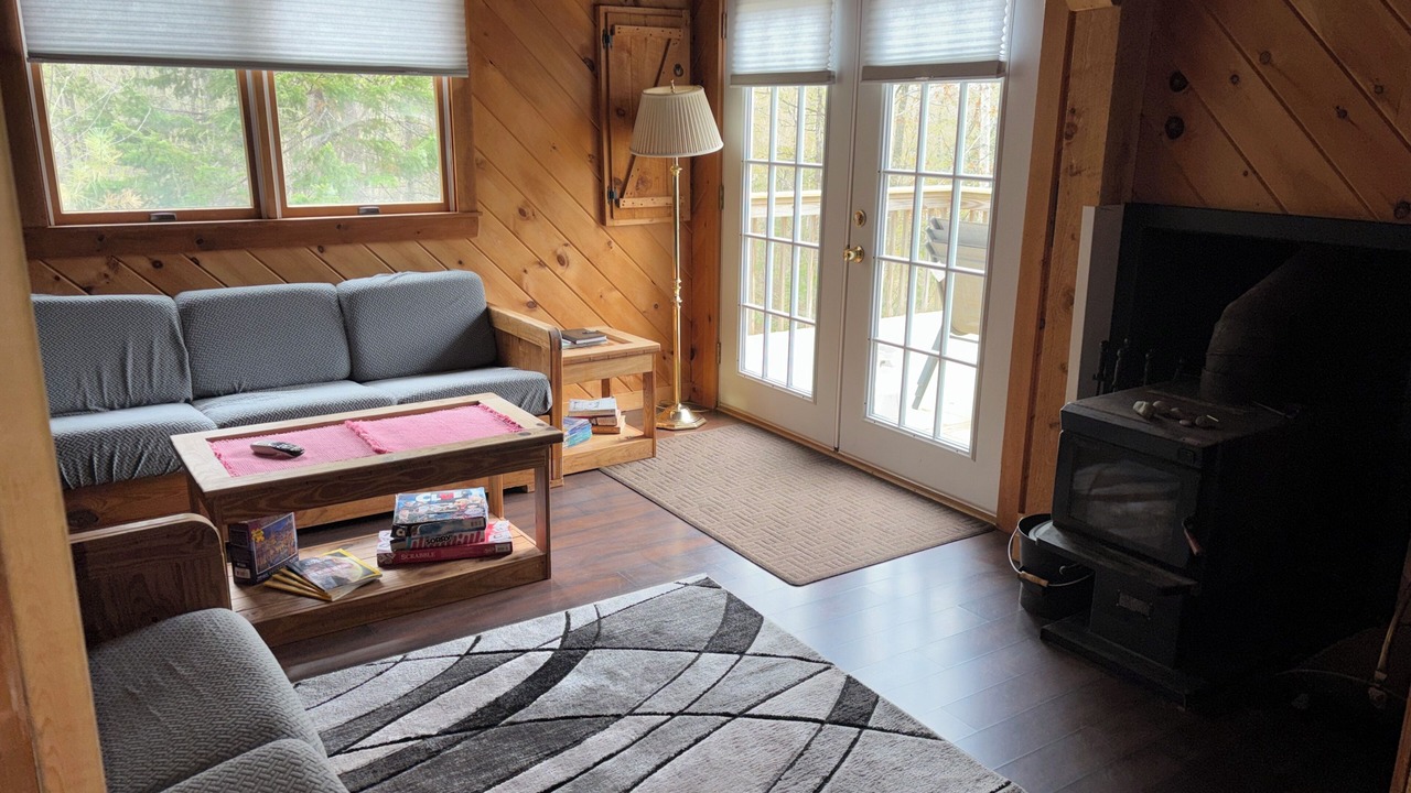 Photo of Livingroom in Farmington Falls