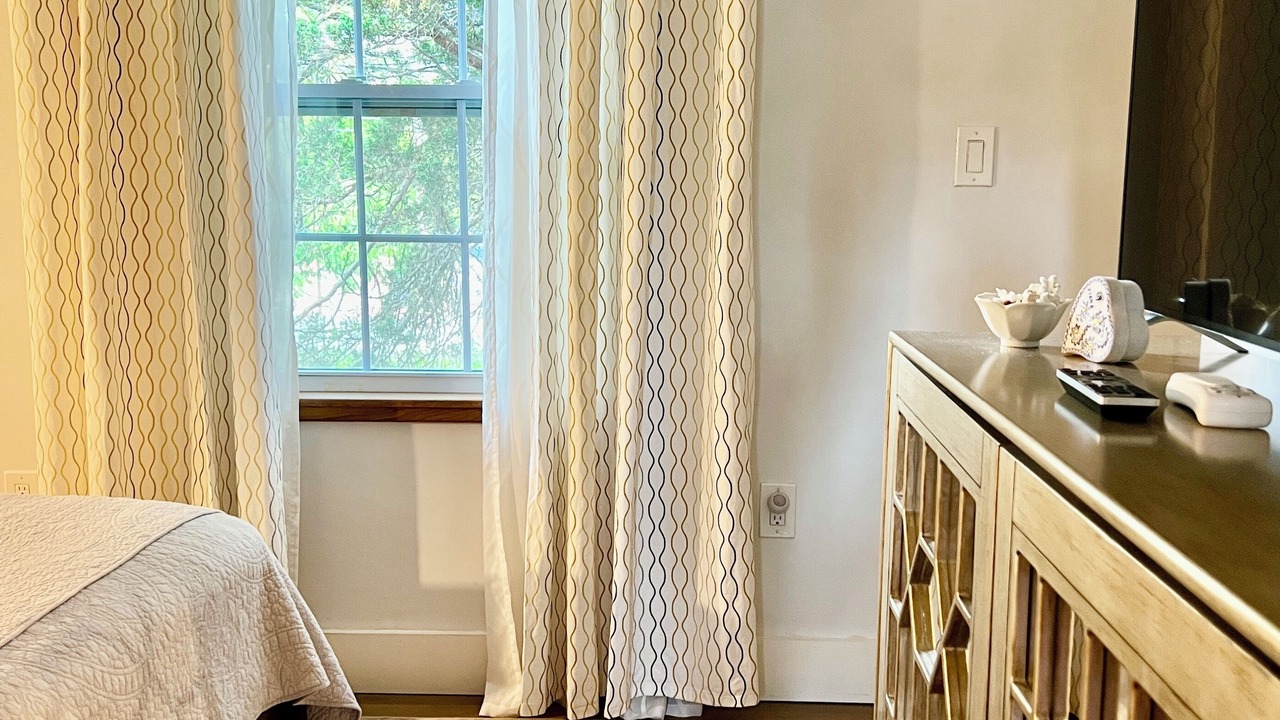 Photo of Bedroom in Jamestown