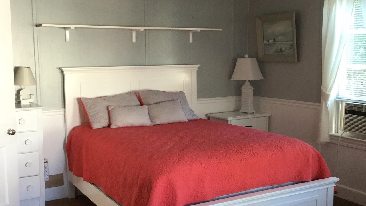Photo of Bedroom in York Beach