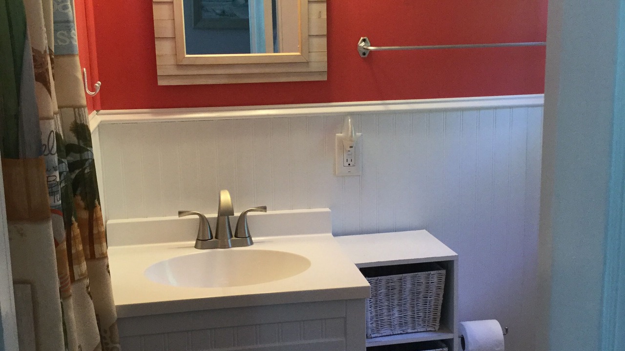 Photo of Bathroom in York Beach