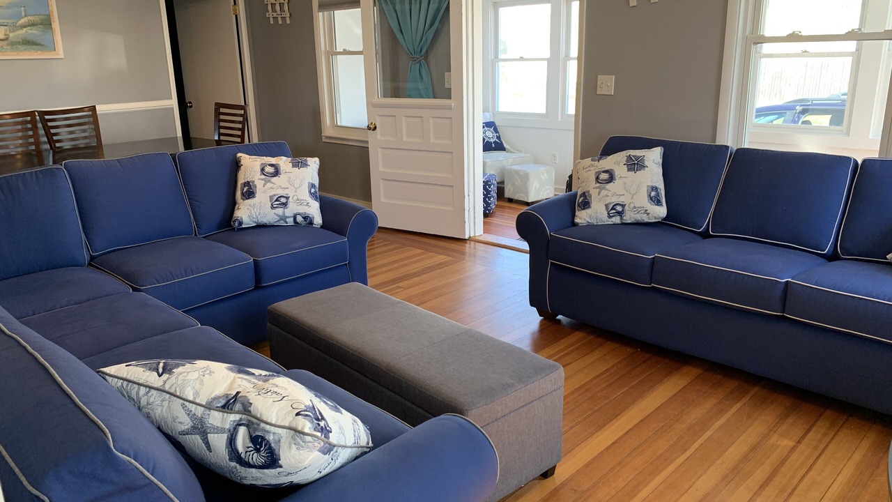 Photo of Livingroom in Easton's Point