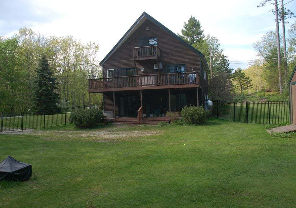 Photo of Outdoor in Gray