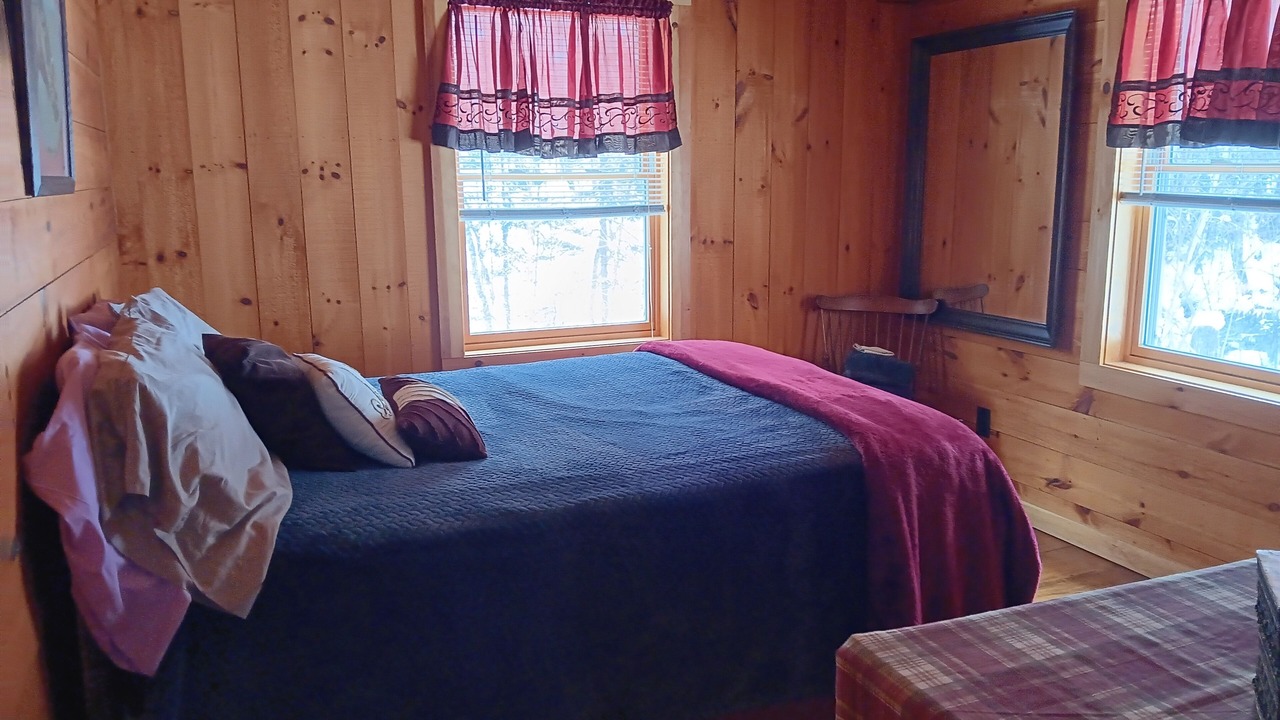 Photo of Bedroom in North Creek