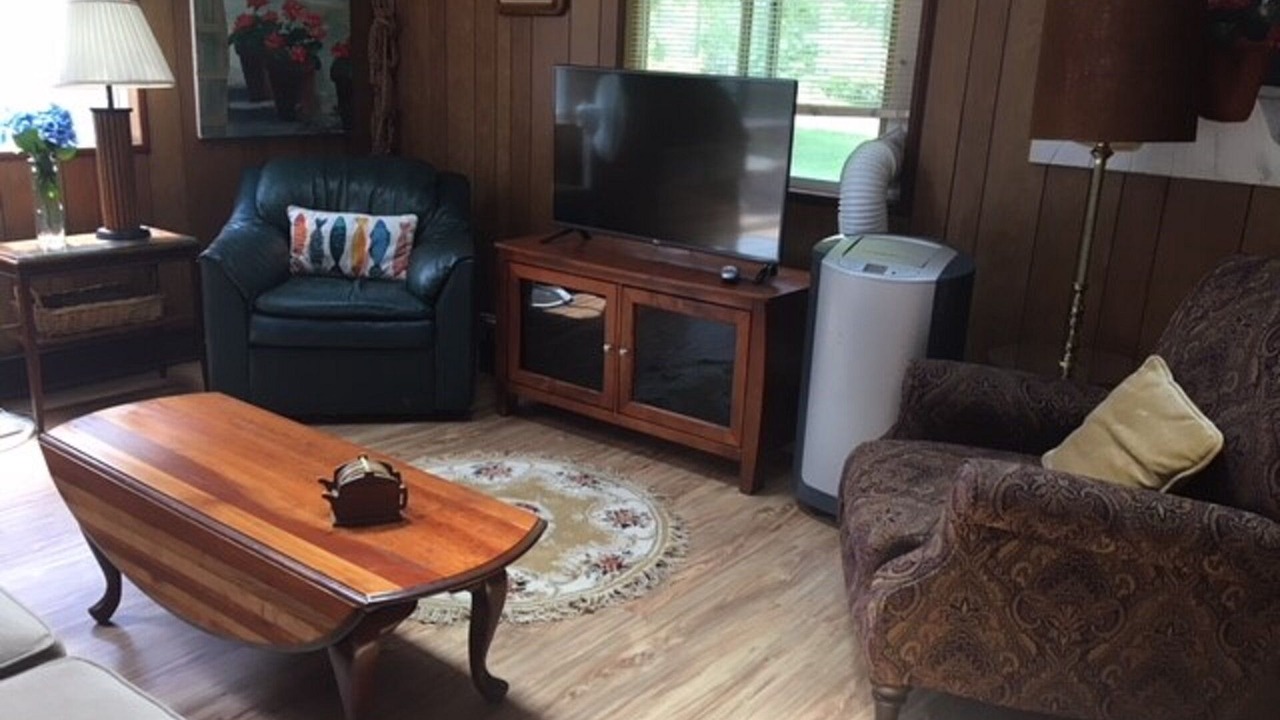 Photo of Livingroom in West Tisbury
