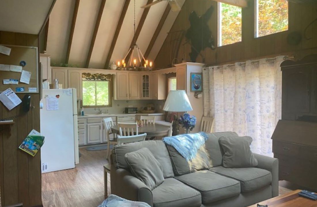 Photo of Livingroom in West Tisbury