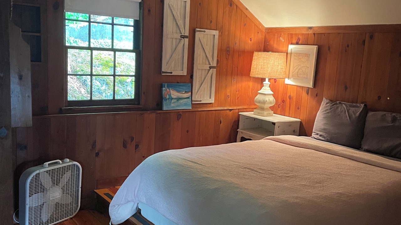 Photo of Bedroom in Bolton Landing
