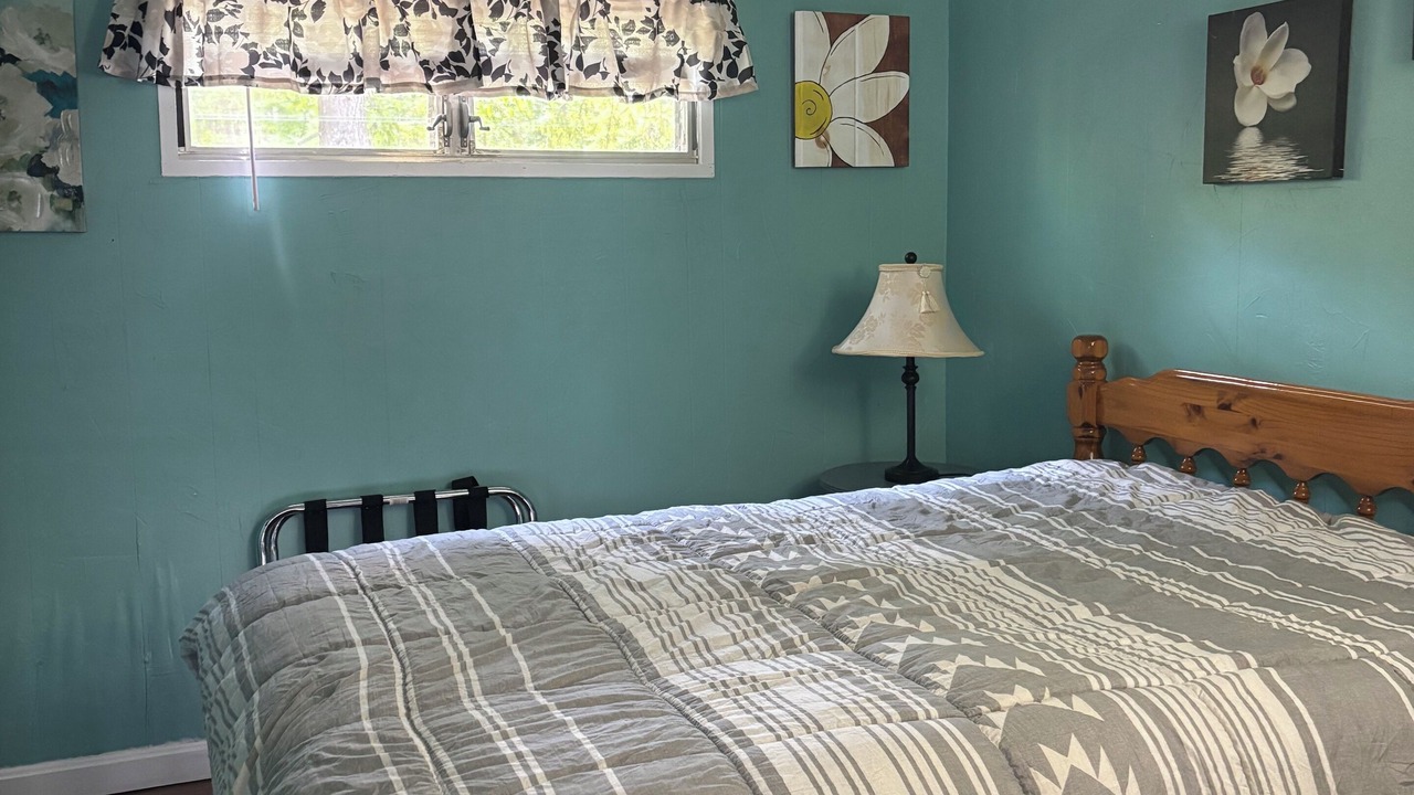 Photo of Bedroom in Moultonborough