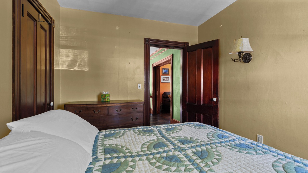 Photo of Bedroom in The Point
