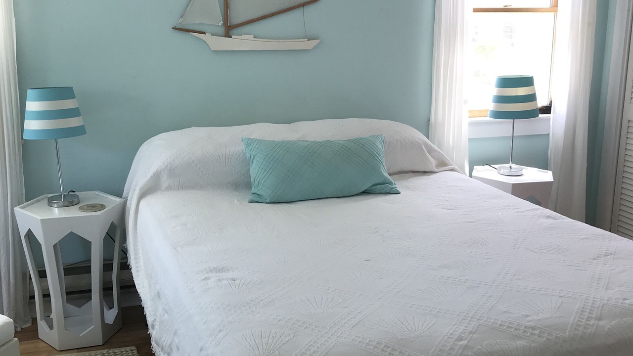 Photo of Bedroom in Teaticket