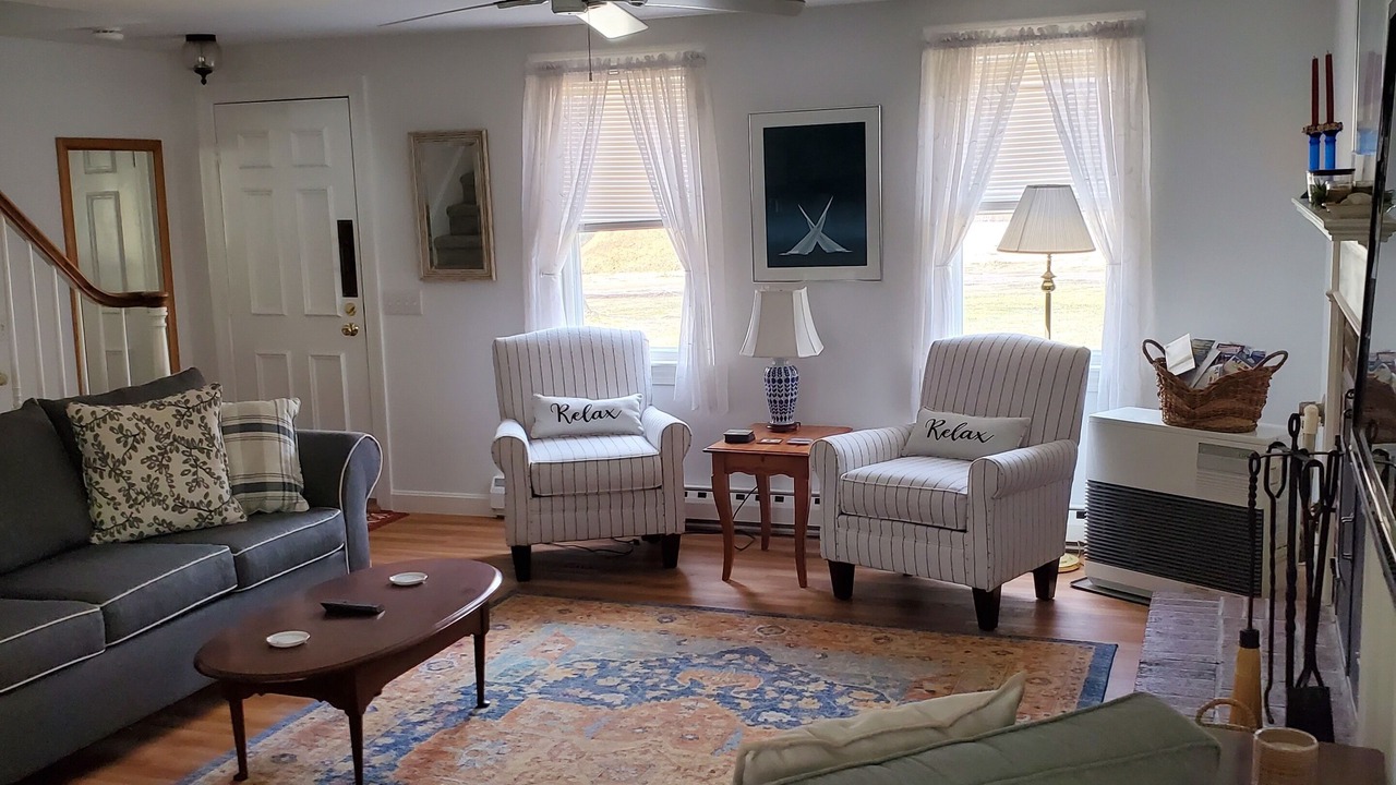 Photo of Livingroom in West Barnstable