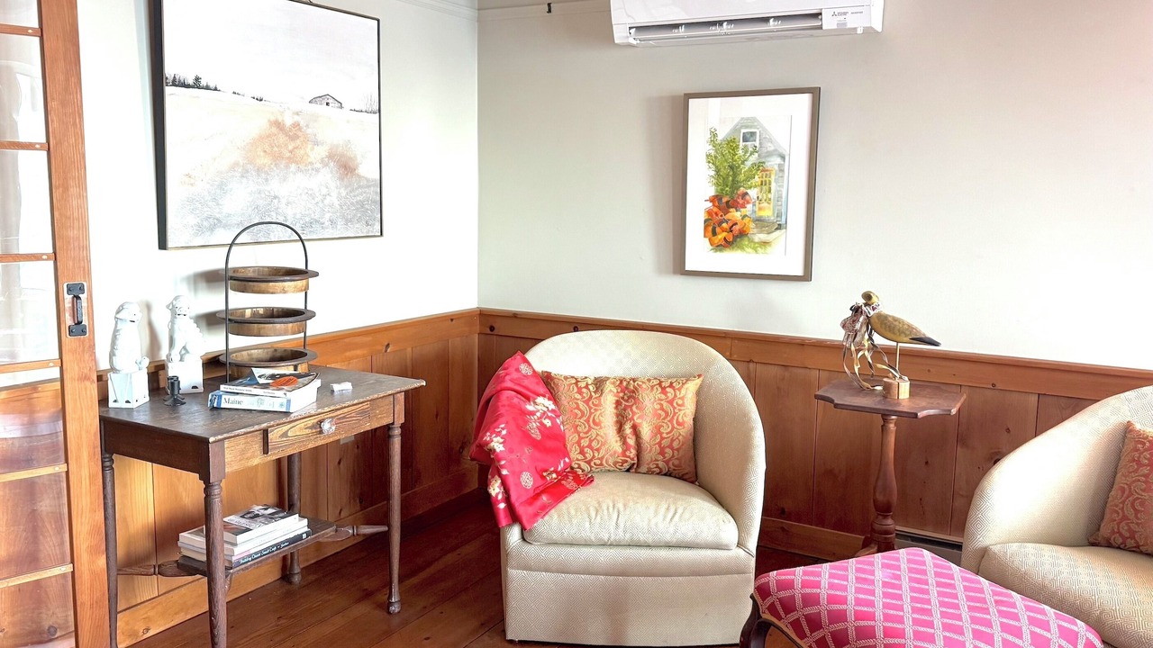 Photo of Livingroom in Yarmouth