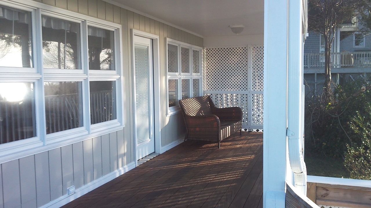 Photo of Patio Balcony in Jamestown Shores