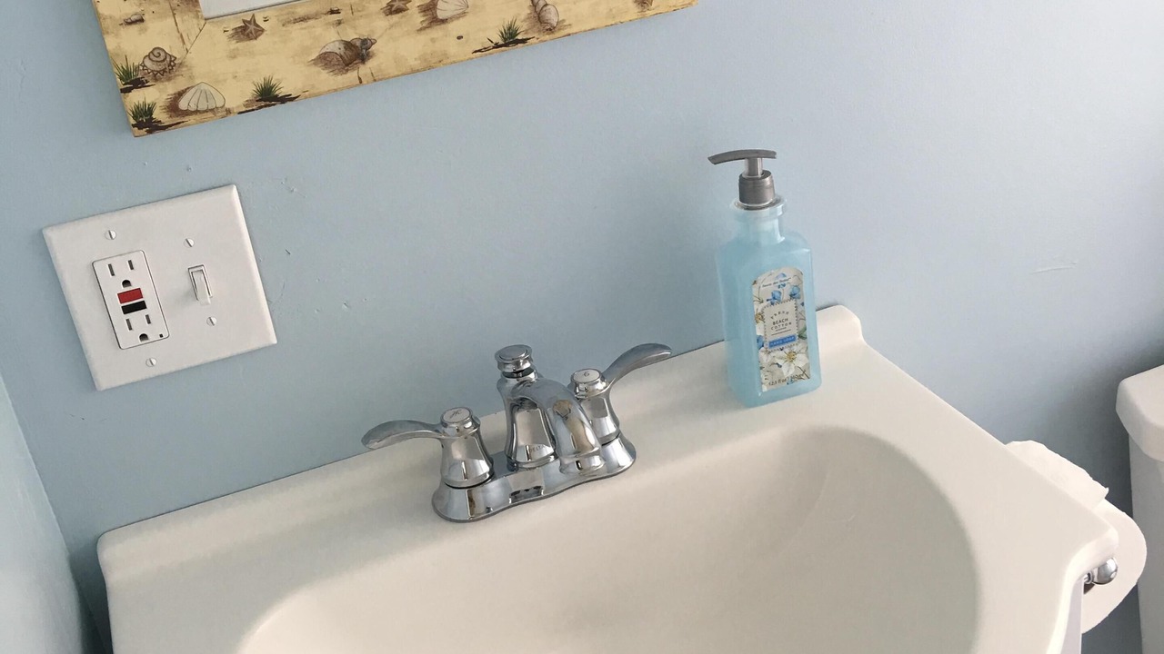 Photo of Bathroom in Pine Point