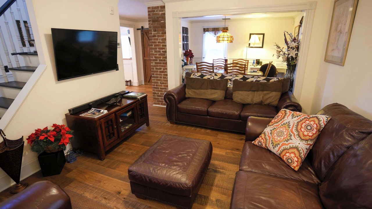 Photo of Livingroom in Lenox