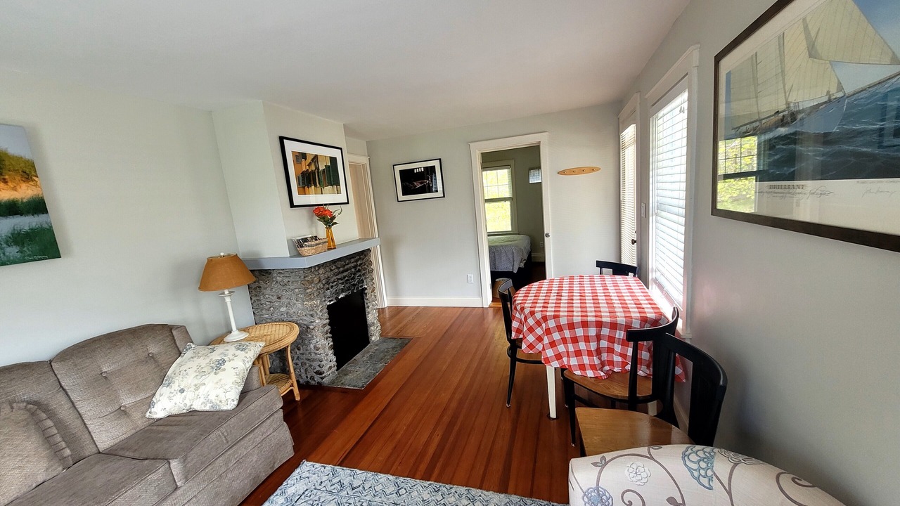 Photo of Livingroom in Jamestown