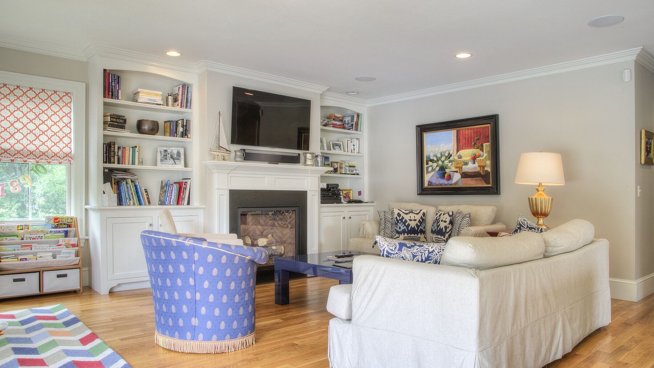 Photo of Livingroom in Bellevue Avenue Historic District
