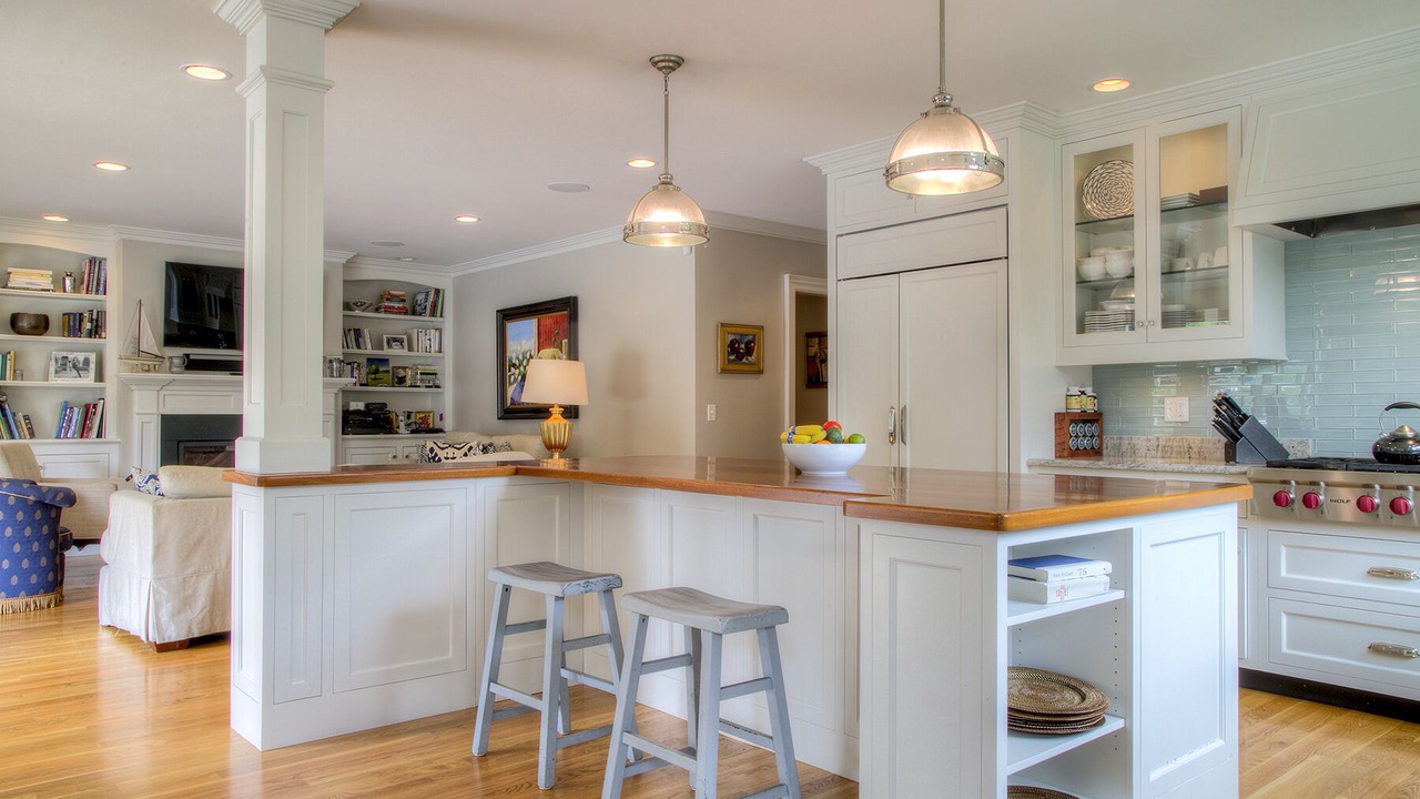Photo of Kitchen in Bellevue Avenue Historic District