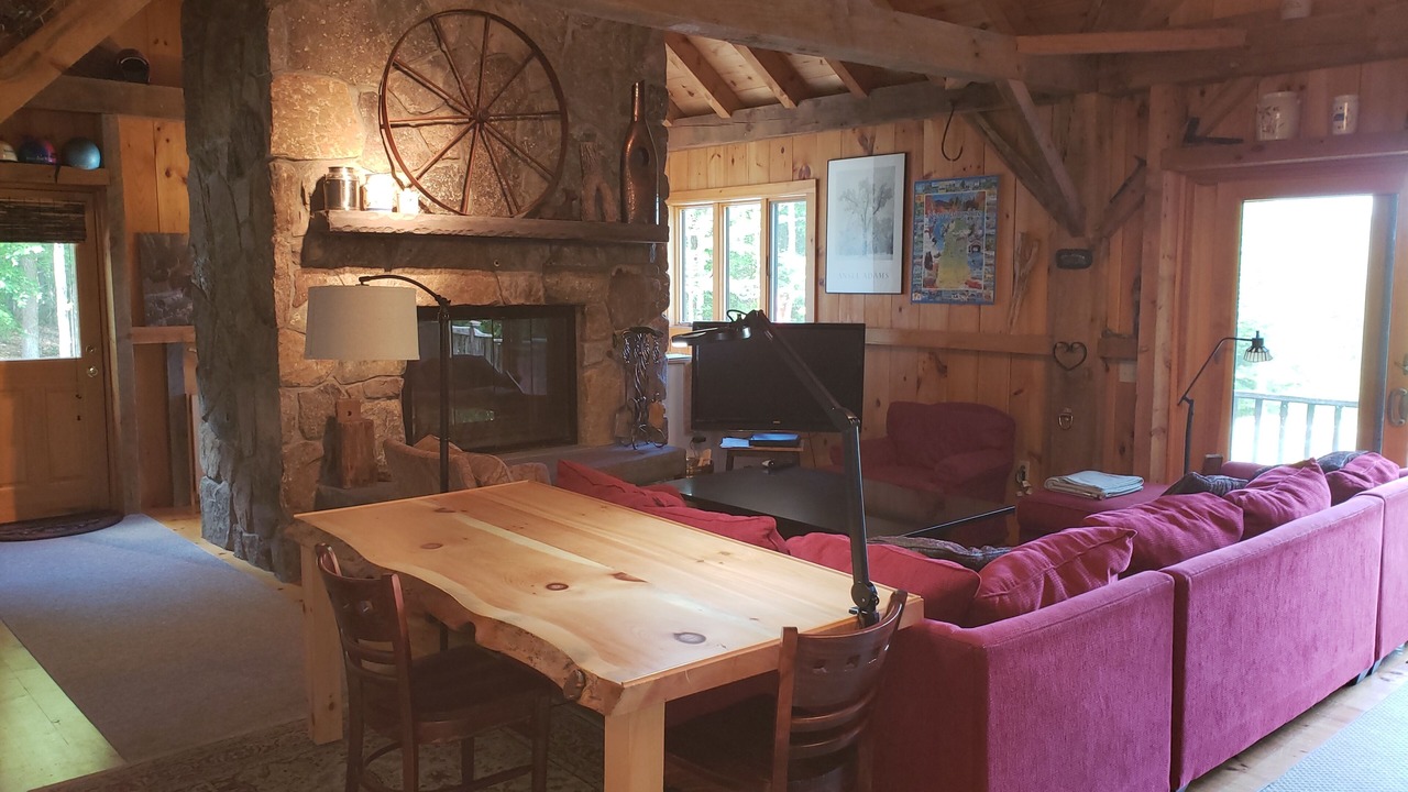 Photo of Livingroom in Alton Bay