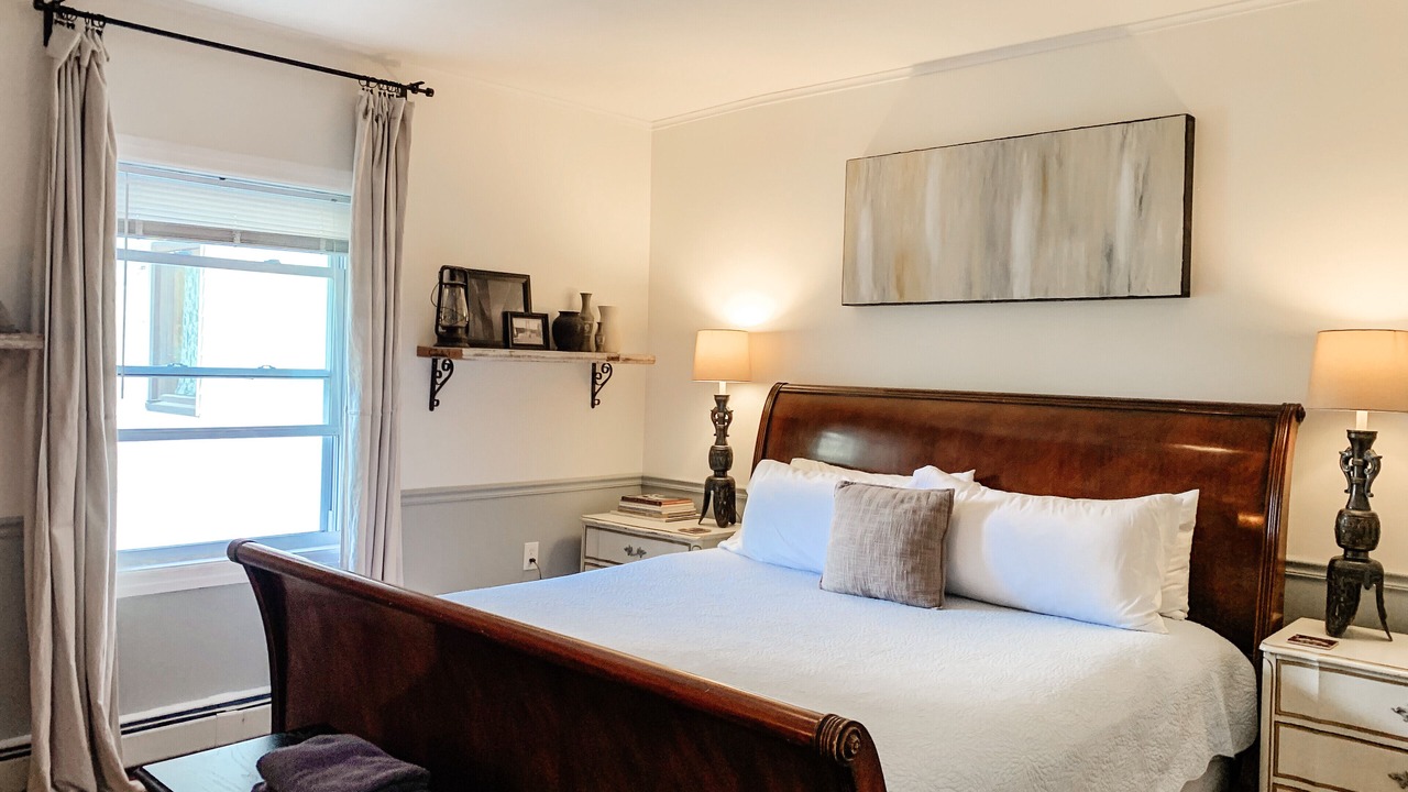 Photo of Bedroom in Marlboro