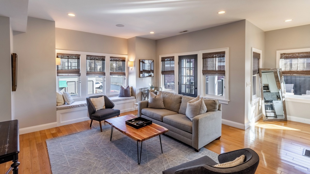 Photo of Livingroom in Fifth Ward