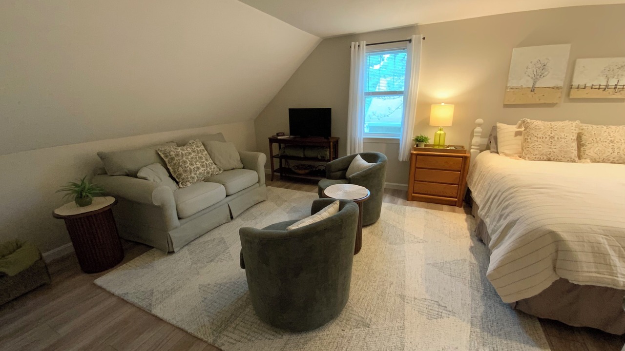 Photo of Bedroom in West Yarmouth