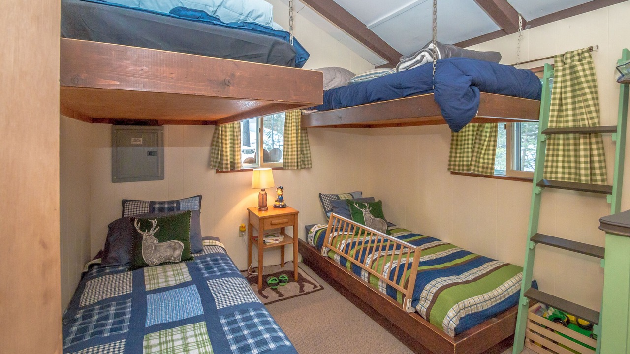 Photo of Bedroom in Eidelweiss Village