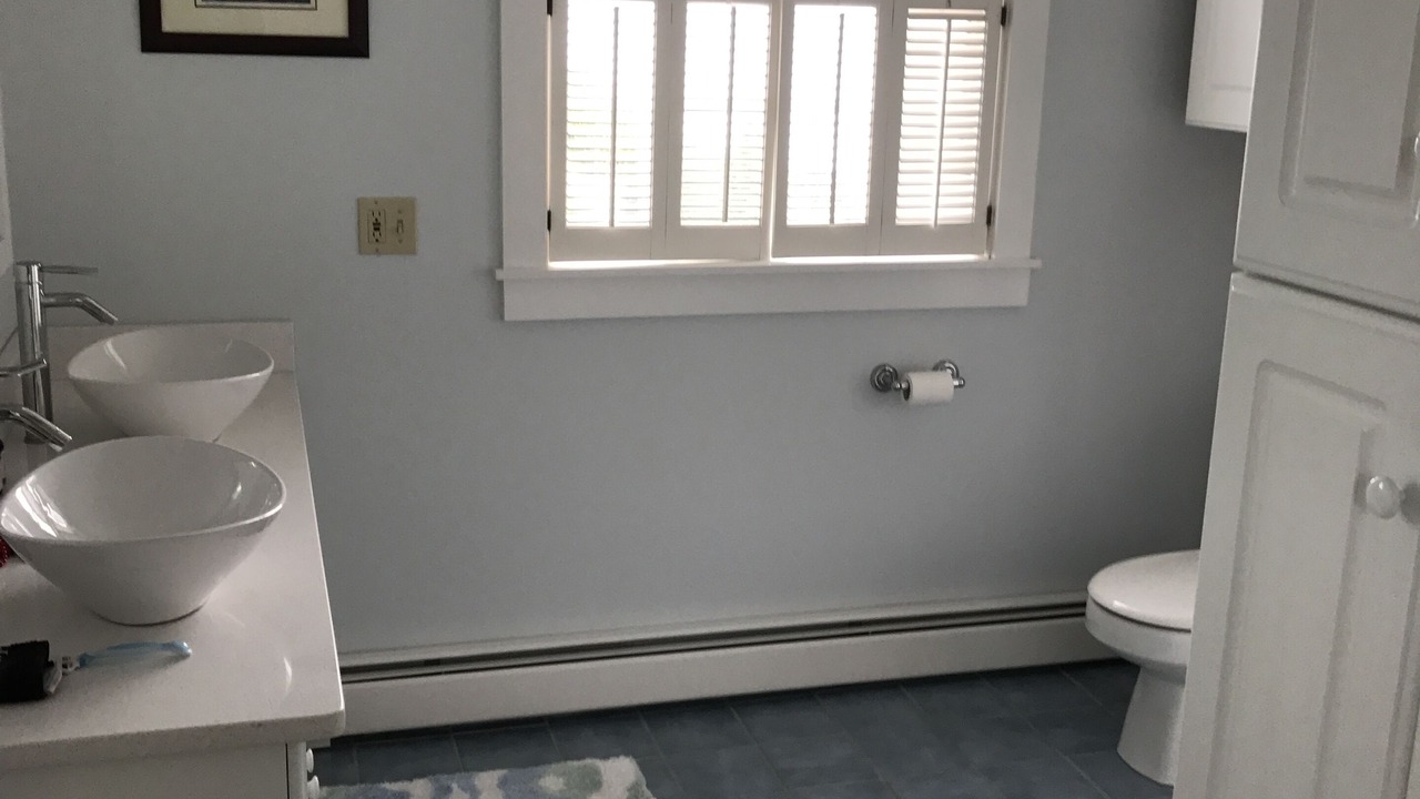 Photo of Bathroom in Narragansett Pier