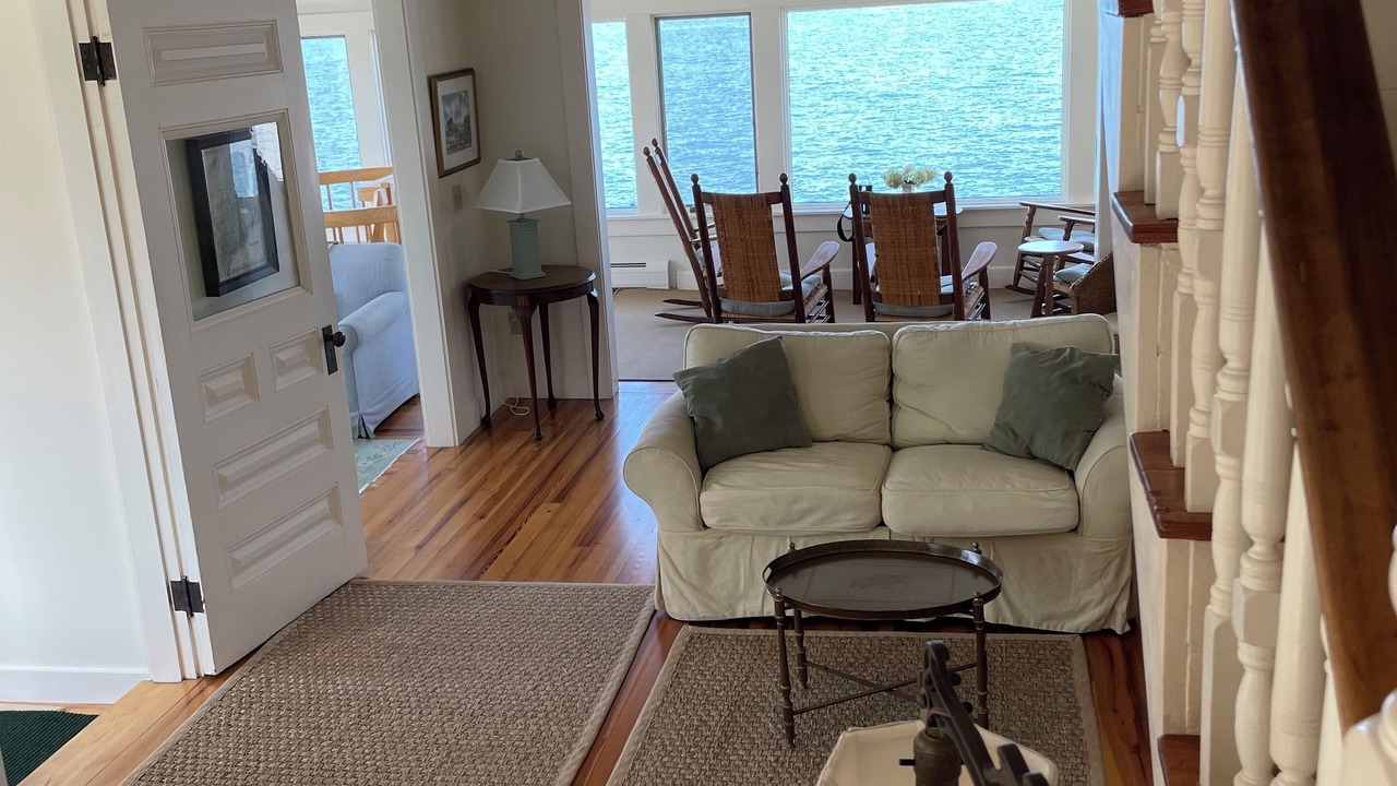 Photo of Livingroom in York Beach