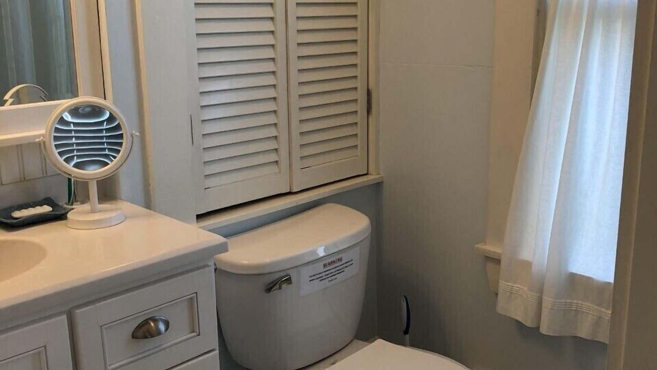 Photo of Bathroom in York Beach