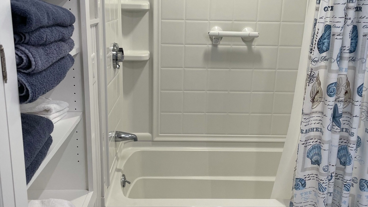 Photo of Bathroom in York Beach