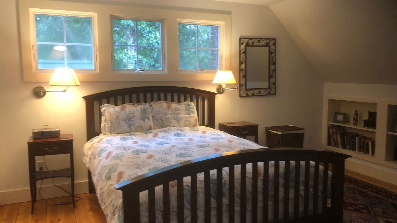 Photo of Bedroom in Mashpee Neck