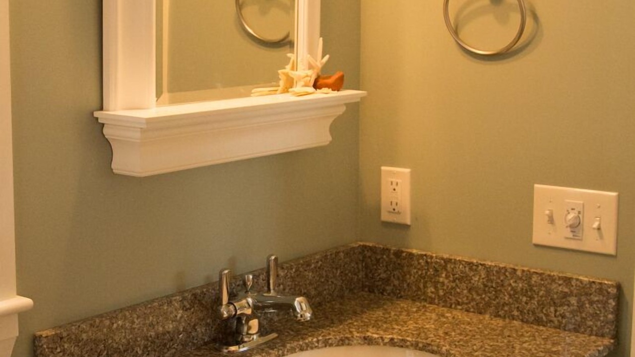 Photo of Bathroom in Higgins Beach