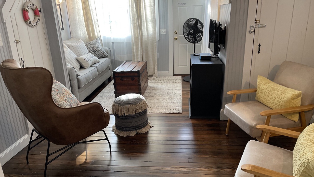 Photo of Livingroom in Oak Bluffs