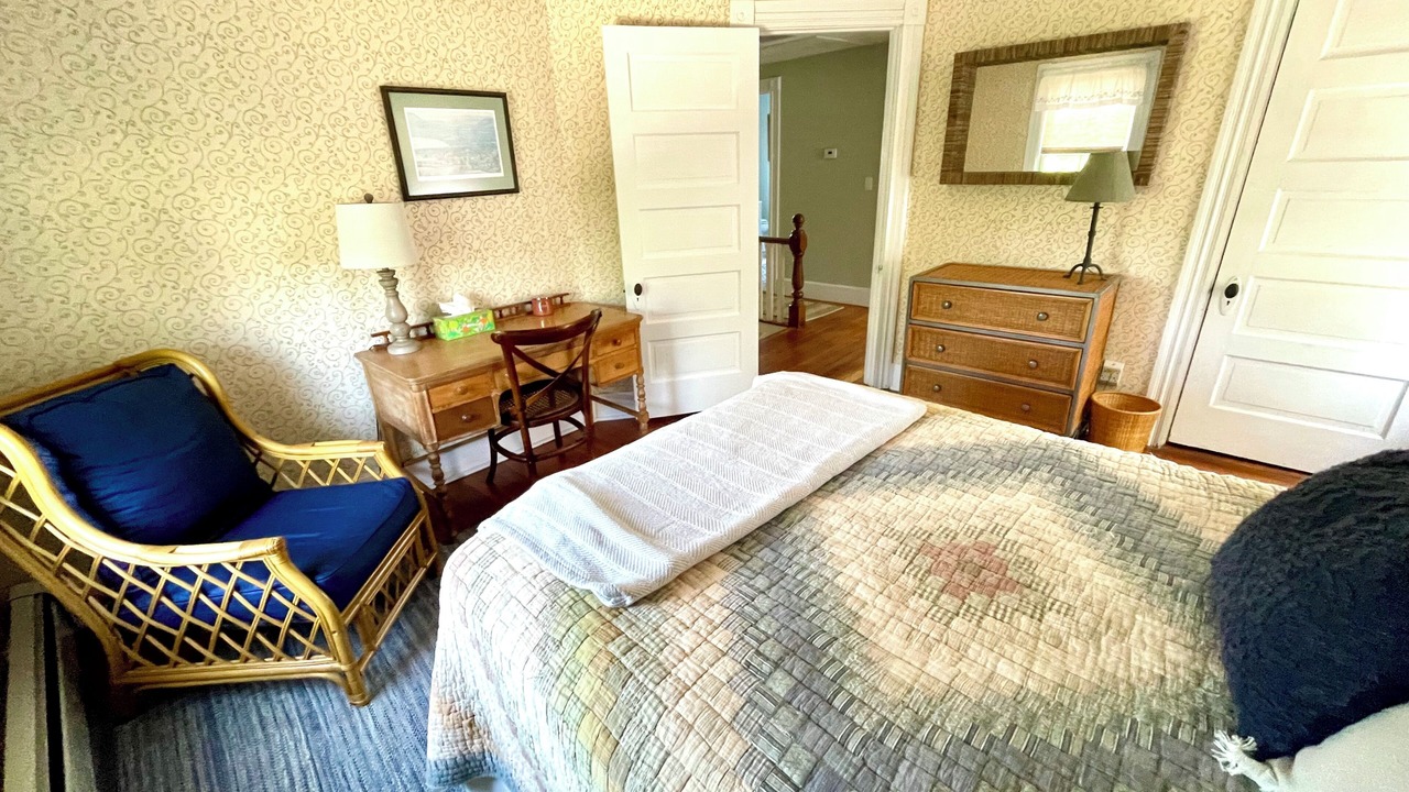 Photo of Bedroom in Jamestown
