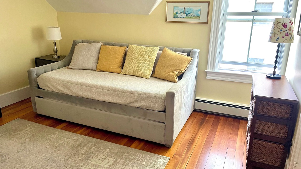 Photo of Livingroom in Jamestown