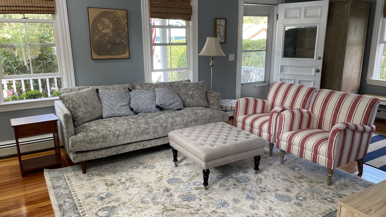 Photo of Livingroom in Jamestown