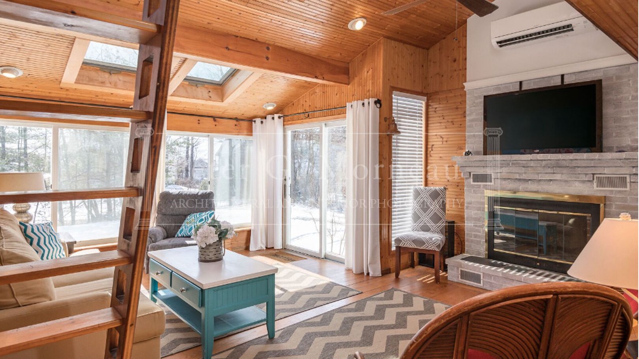 Photo of Livingroom in York Beach