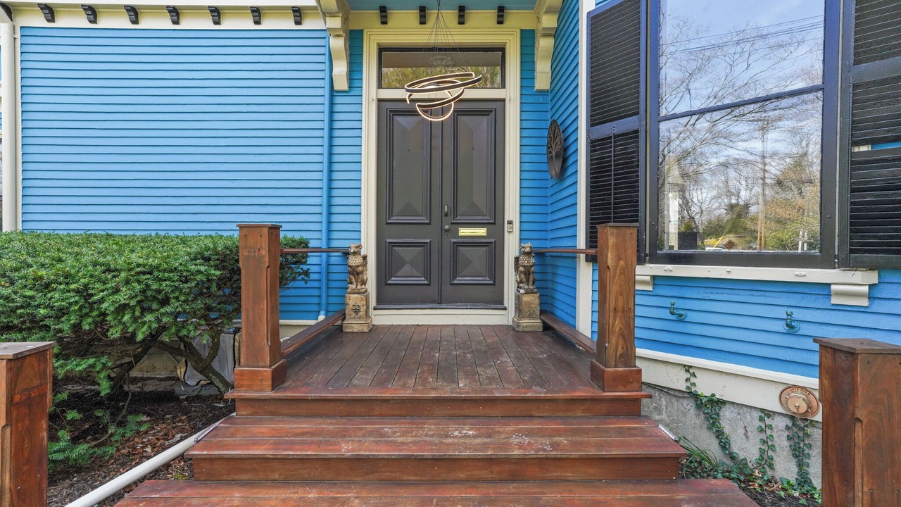 Photo of Outdoor in Top of the Hill