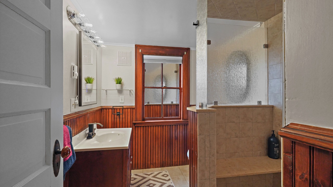 Photo of Bathroom in Top of the Hill