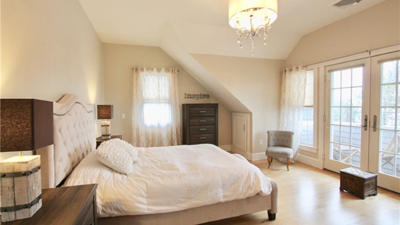 Photo of Bedroom in Easton's Point