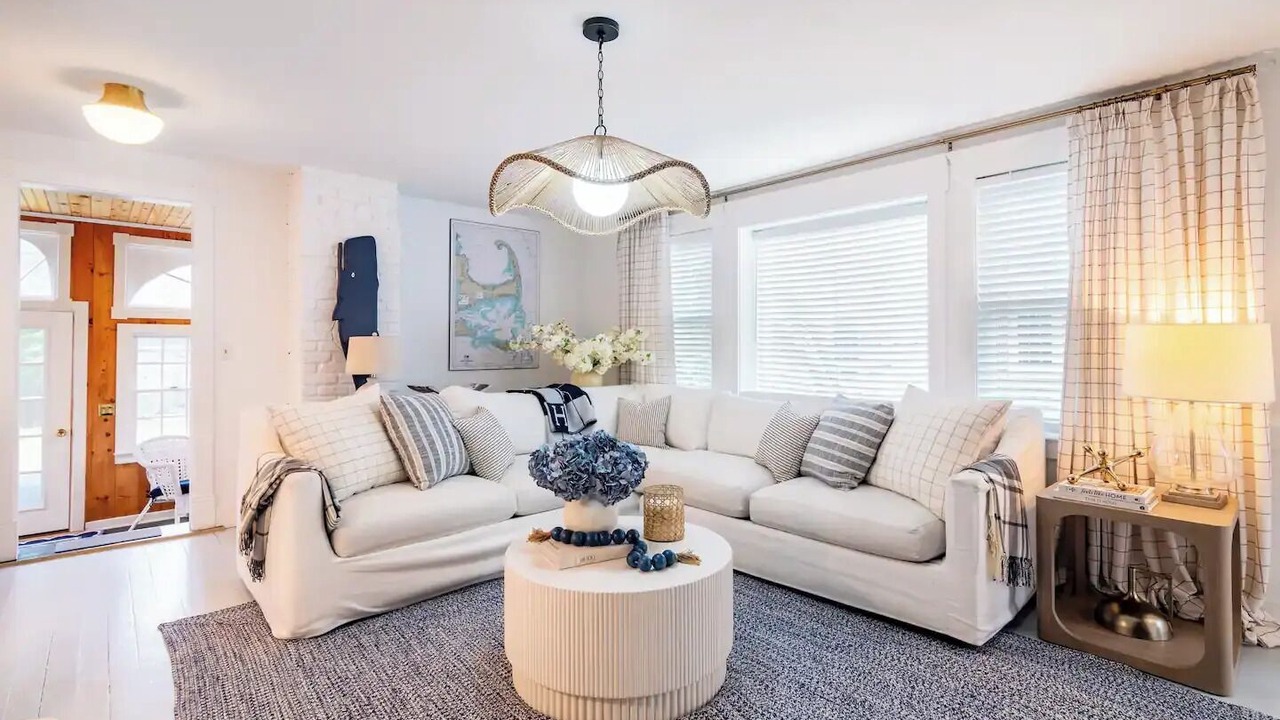 Photo of Livingroom in Chatham