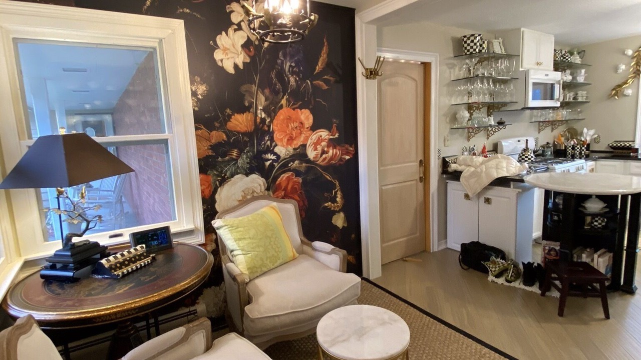 Photo of Livingroom in Lenox