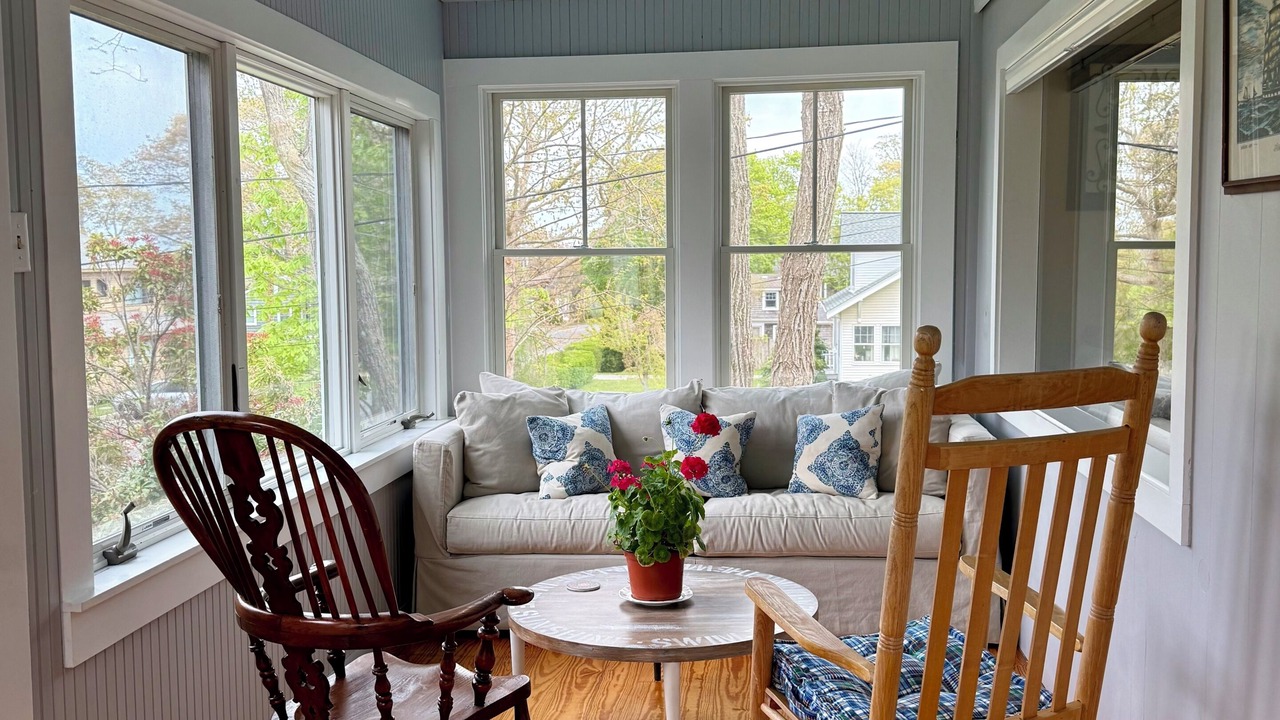 Photo of Livingroom in Tisbury