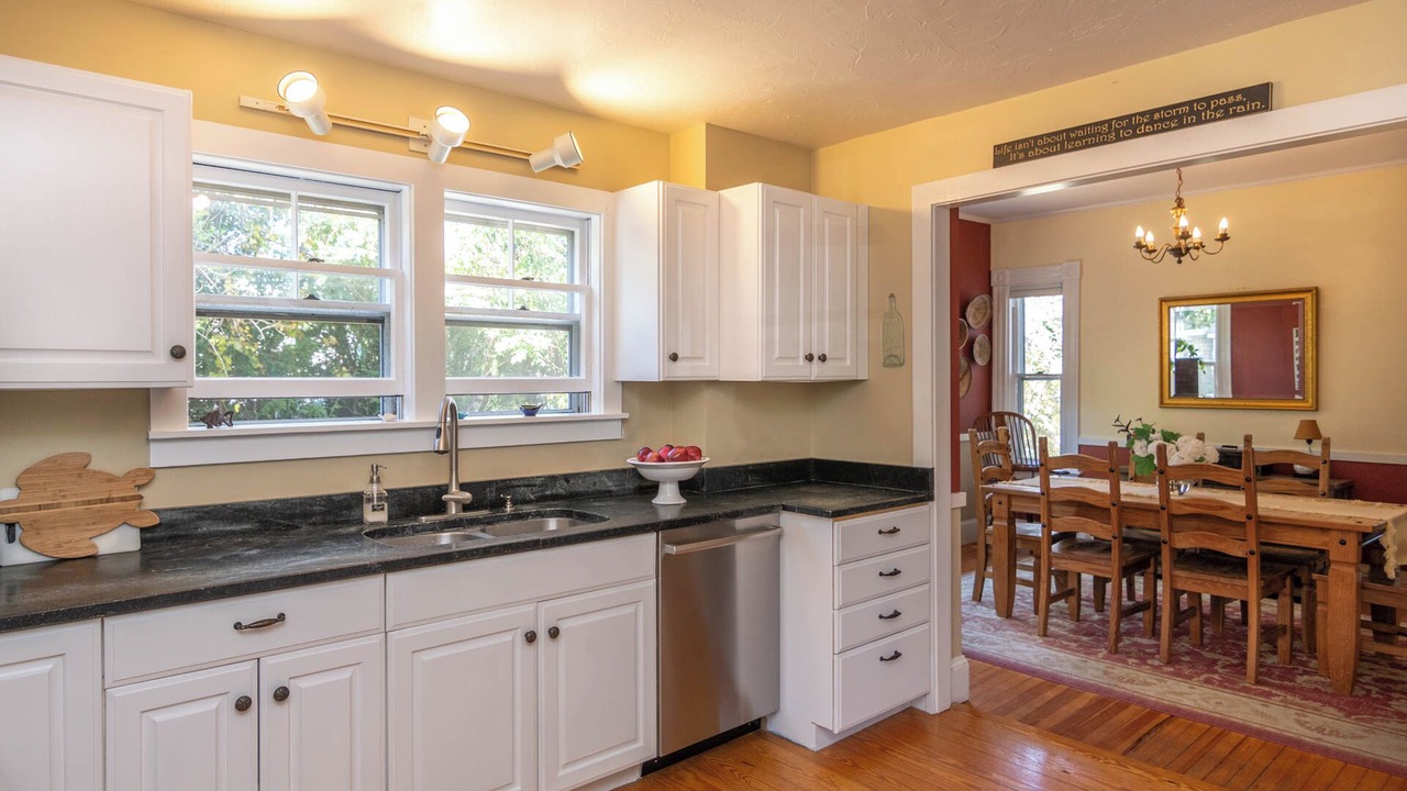 Photo of Kitchen in Tisbury
