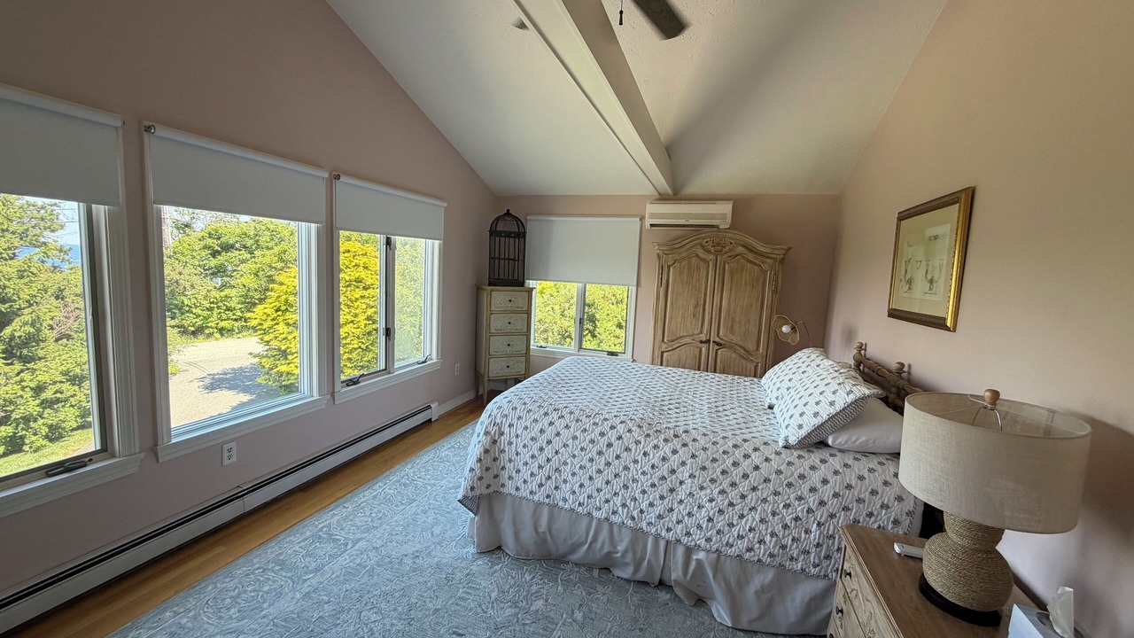 Photo of Bedroom in Cape Neddick